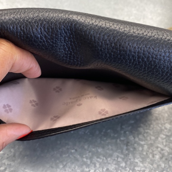 Kate Spade Crossbody Purse - Picture 4 of 6